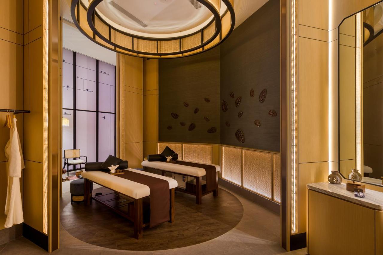 M Resort & Hotel 쿠알라룸푸르 외부 사진 The Spa at The St Regis Mumbai